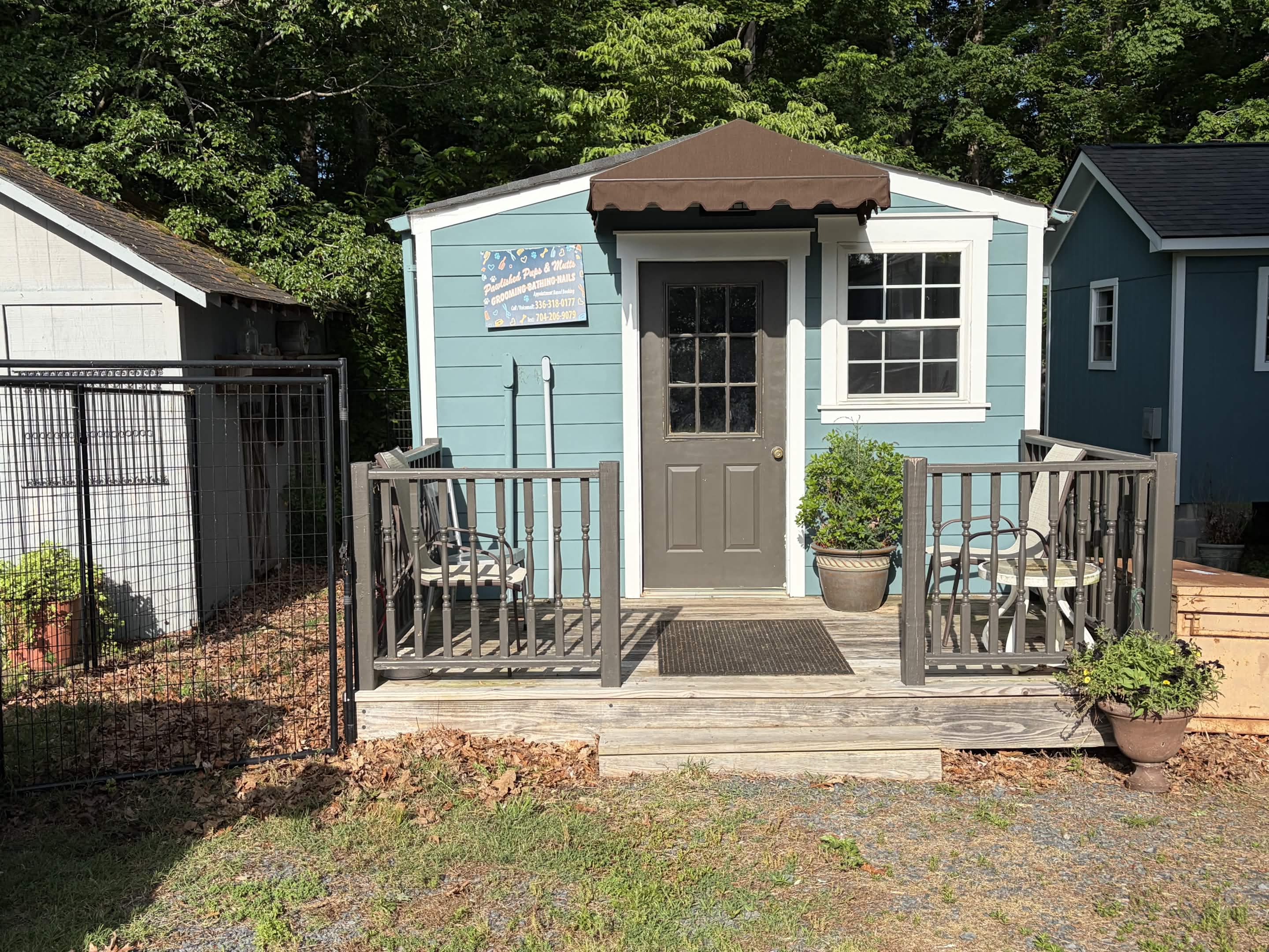 Pawlished Pups & Mutts grooming studio exterior in Randleman, NC